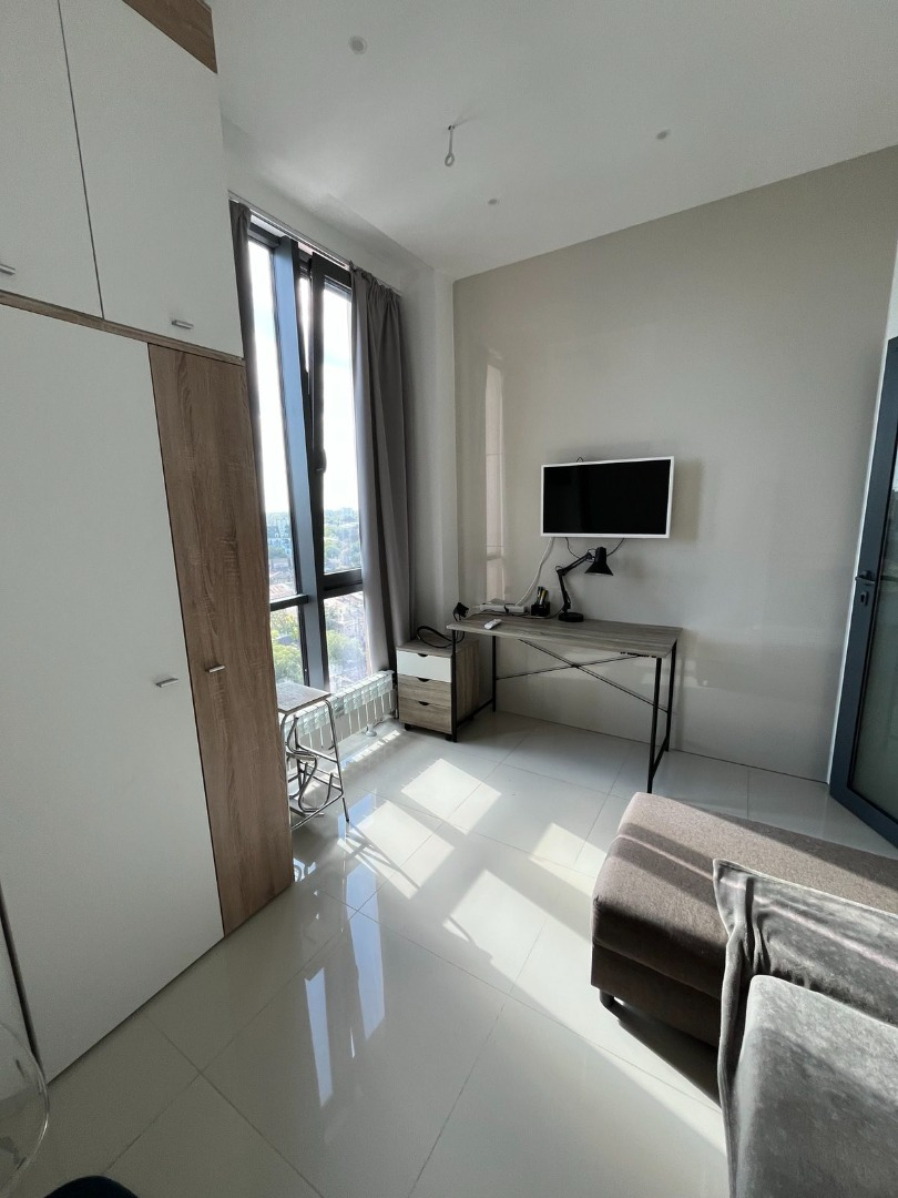 продажа трехкомнатной квартиры номер A-173288 в Приморском районе, фото номер 19